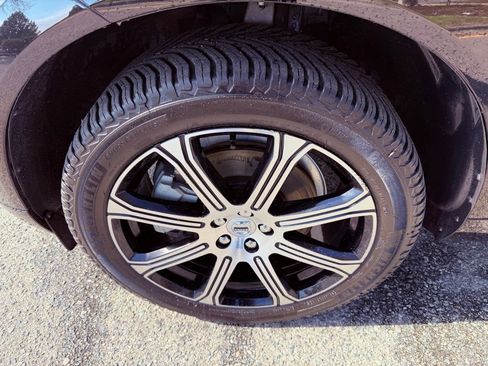 Used 2021 Volvo XC60 T8 Inscription w/ Advanced Package image 21