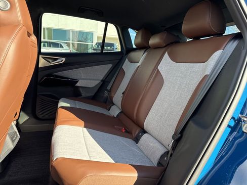 New 2026 Volkswagen ID.4 Pro image 24