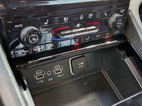 New 2025 Jeep Grand Cherokee L Overland w/ Advanced Protech Group III image 22