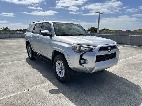 Used 2018 Toyota 4Runner SR5 image 17