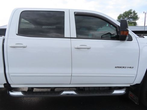 Used 2018 Chevrolet Silverado 2500 LT w/ LT Convenience Package AWD/4WD image 22