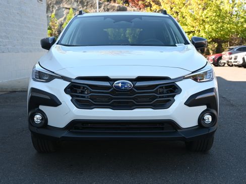 Used 2026 Subaru Crosstrek 2.5i Limited AWD/4WD image 3