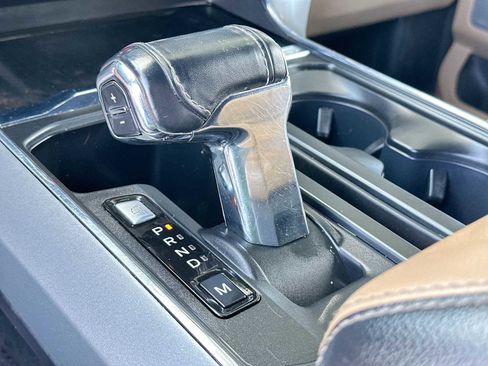 Used 2022 Ford F150 Lariat w/ Equipment Group 502A High image 21