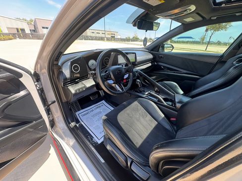 Used 2022 Hyundai Elantra N FWD image 25