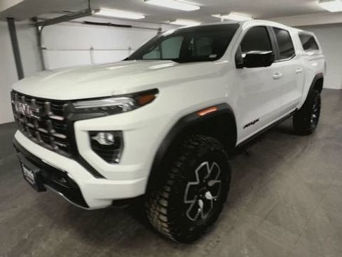 Certified 2024 GMC Canyon AT4X image 4