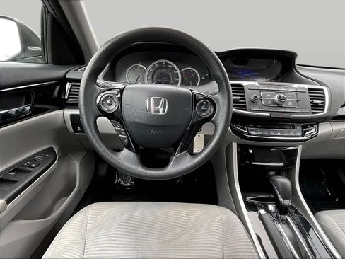 Used 2017 Honda Accord LX image 11