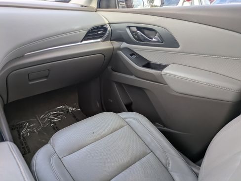 Used 2020 Chevrolet Traverse Premier w/ LPO, Cargo Package image 13