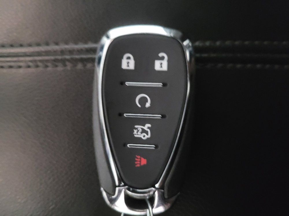 Used 2023 Chevrolet Malibu LT FWD image 32