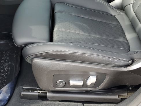 Certified 2023 BMW X3 xDrive30i w/ M Sport Package image 9