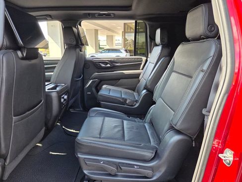 Used 2023 GMC Yukon XL Denali w/ Denali Reserve Package AWD/4WD image 12