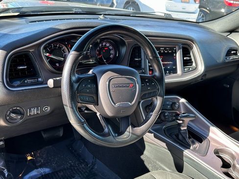 Certified 2022 Dodge Challenger SXT w/ Blacktop Package image 20