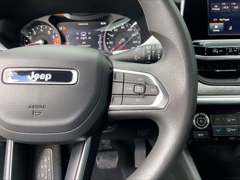 Certified 2025 Jeep Compass Sport AWD/4WD image 19