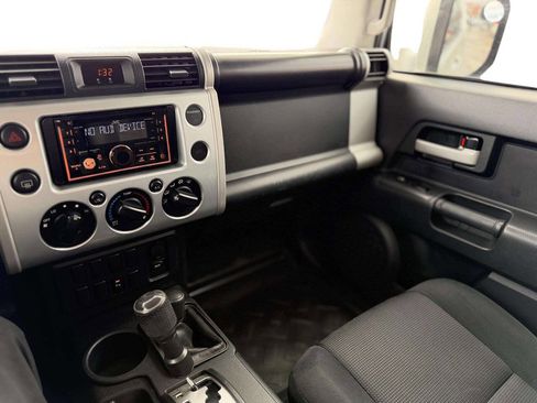 Used 2007 Toyota FJ Cruiser 4WD image 23