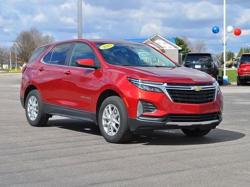 Used 2023 Chevrolet Equinox LT image 1