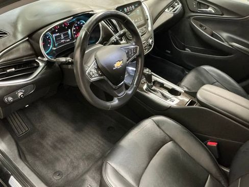 Used 2018 Chevrolet Malibu Premier w/ Premier Sun and Wheel Package image 14