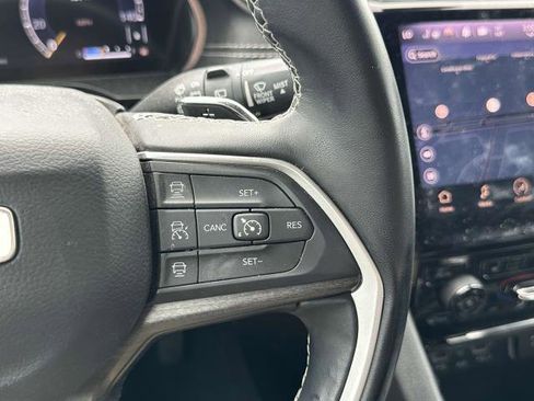 Used 2021 Jeep Grand Cherokee L Limited image 23