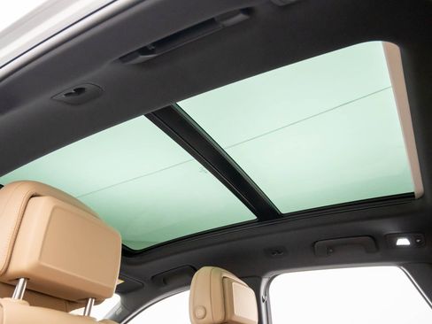 New 2026 Porsche Macan image 18