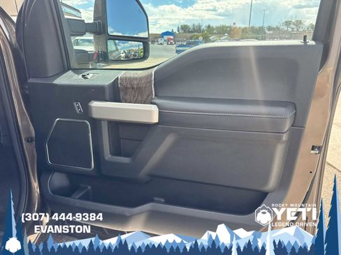 Used 2017 Ford F350 Lariat w/ Lariat Ultimate Package AWD/4WD image 13