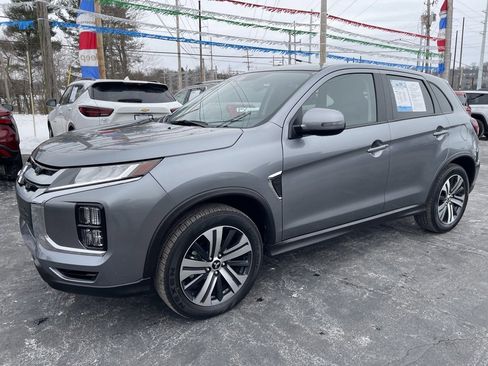 Used 2025 Mitsubishi Outlander Sport AWD image 2