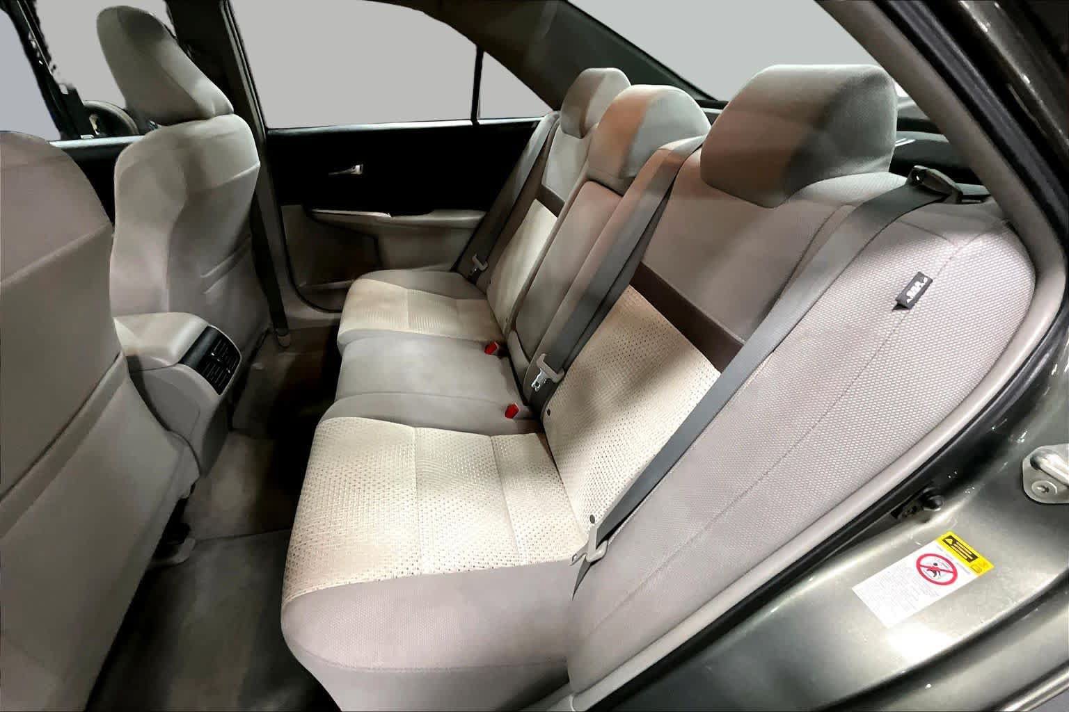 Used 2014 Toyota Camry XLE FWD image 20