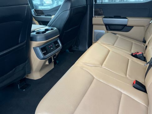 Used 2024 Ford F350 Lariat image 12