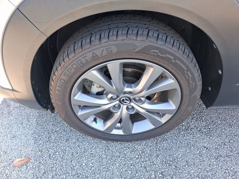 Used 2024 MAZDA CX-30 AWD 2.5 S w/ Preferred Package image 19