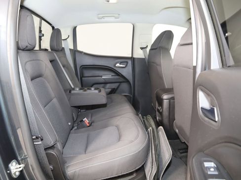 Used 2018 Chevrolet Colorado LT w/ LT Convenience Package image 12