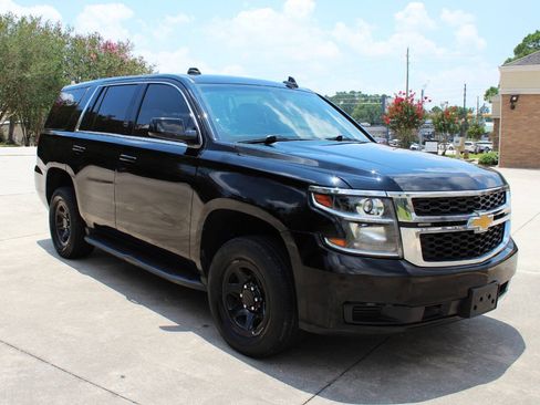 Used 2017 Chevrolet Tahoe 2WD image 2