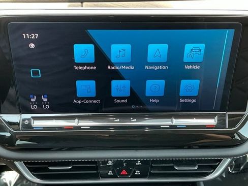 Used 2025 Volkswagen Atlas SE AWD/4WD image 25