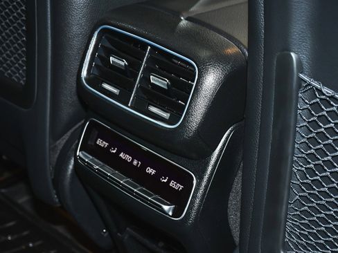 Used 2025 Mercedes-Benz GLS 450 4MATIC image 63