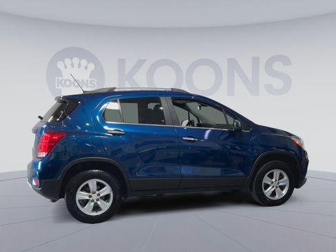 Used 2019 Chevrolet Trax LT w/ Driver Confidence Package AWD/4WD image 12