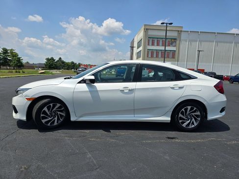 Used 2018 Honda Civic EX image 5
