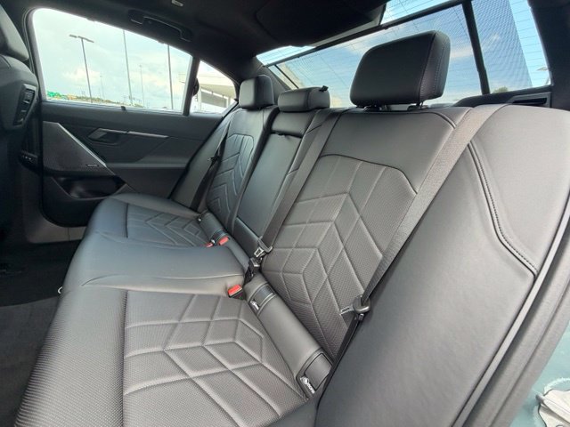 Used 2026 BMW 540i xDrive AWD/4WD image 25