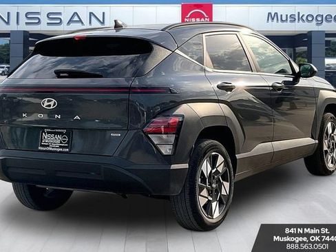 Used 2025 Hyundai Kona SEL AWD/4WD image 5