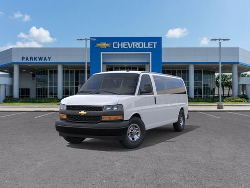 New 2026 Chevrolet Express 3500 LS RWD image 8