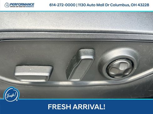 Used 2023 Jeep Grand Cherokee Limited AWD/4WD image 18