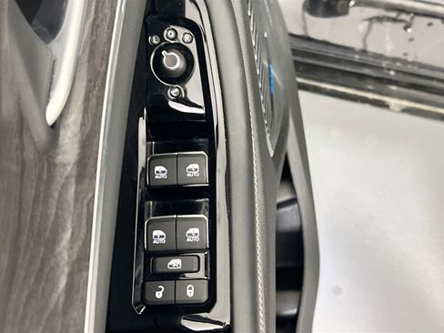 Used 2022 Jeep Grand Cherokee Overland image 18