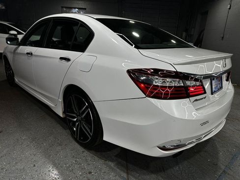 Used 2016 Honda Accord Sport image 4