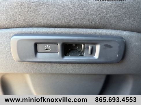 Used 2022 BMW X5 xDrive40i w/ Premium Package AWD/4WD image 17