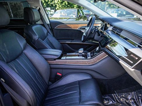 Used 2022 Audi A8 L 3.0T w/ Executive Package image 16