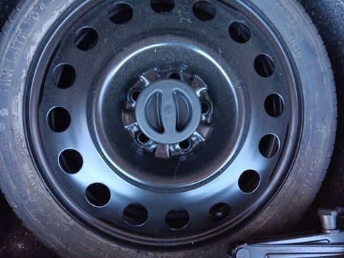 Used 2017 Chevrolet Equinox LT w/ Convenience Package image 29