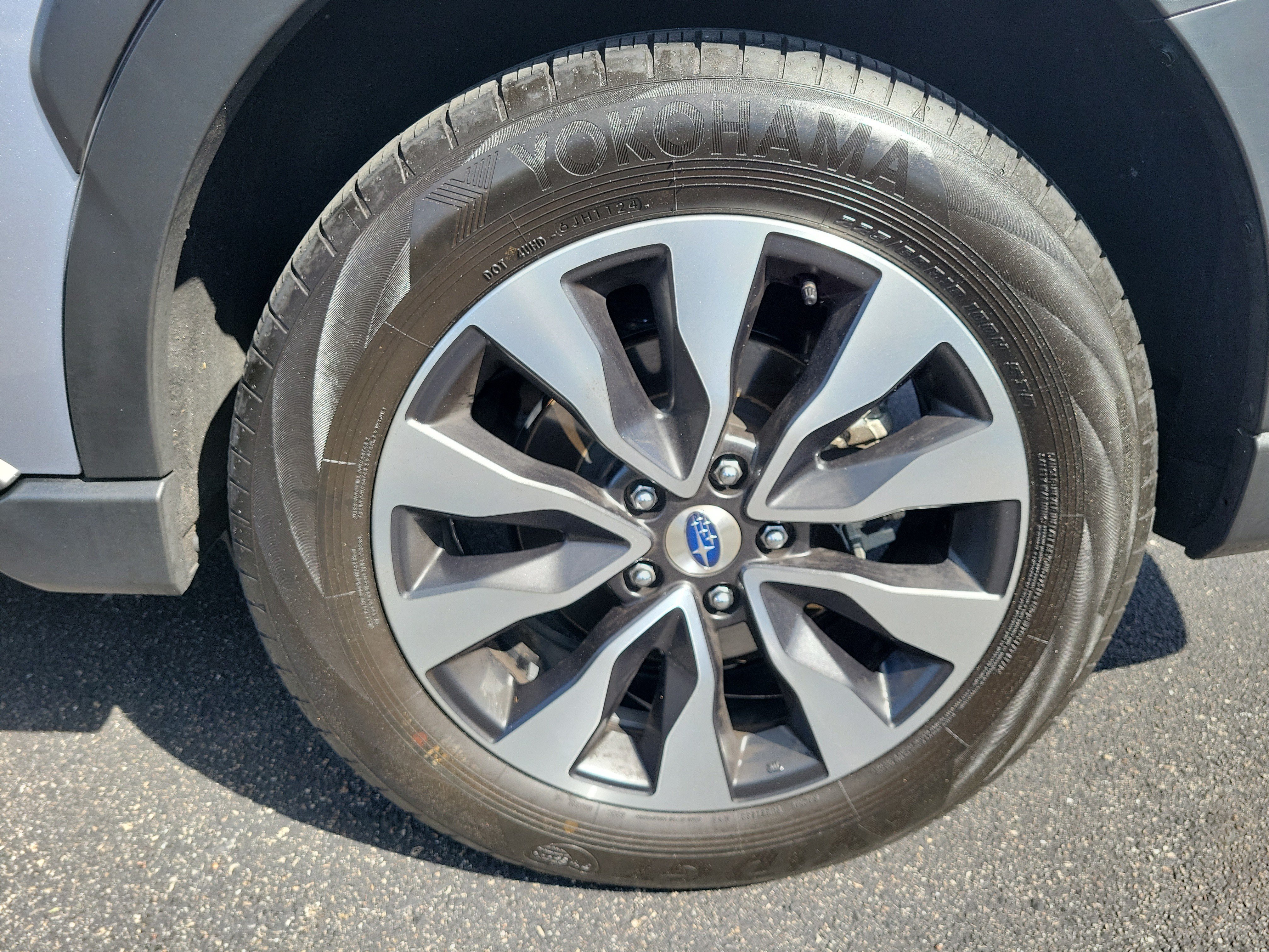 Certified 2025 Subaru Outback Limited XT AWD/4WD image 10
