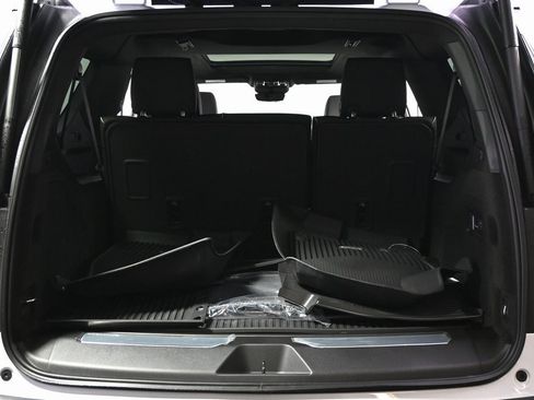 New 2026 Cadillac Escalade ESV Sport image 19