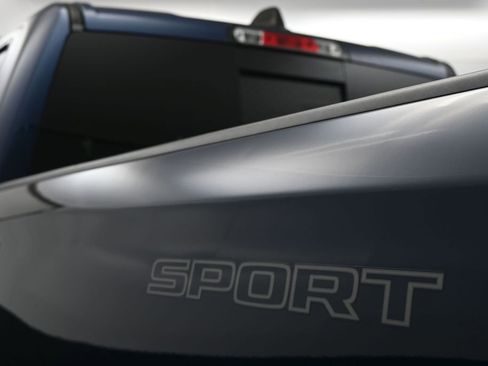 Used 2022 RAM 1500 Big Horn RWD image 9