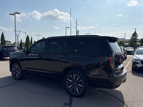 Used 2023 Cadillac Escalade Sport AWD/4WD image 6