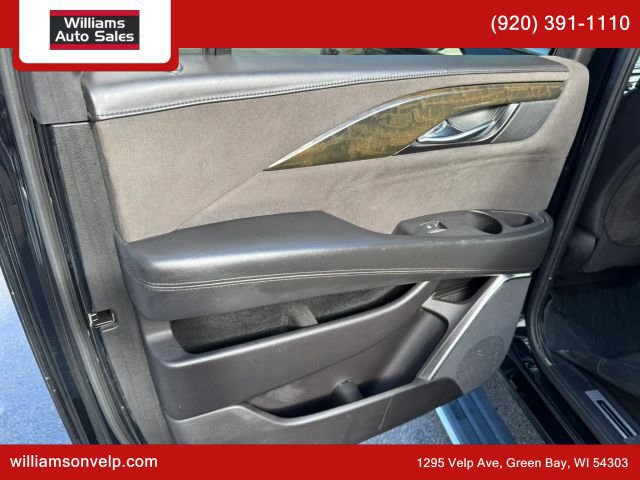 Used 2020 Cadillac Escalade ESV Platinum AWD/4WD image 13