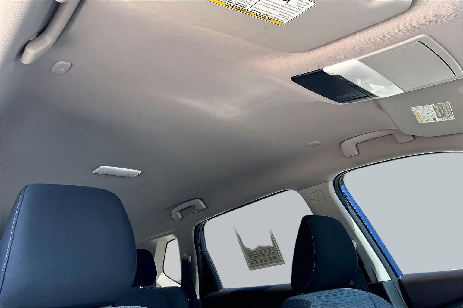 Used 2023 Nissan Rogue SV FWD image 25