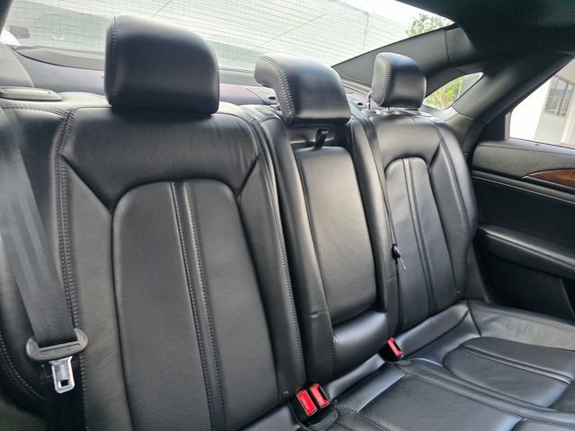 Used 2018 Lincoln MKZ Reserve FWD image 17