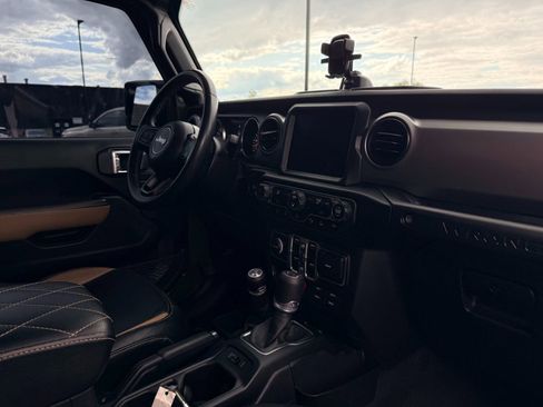Used 2021 Jeep Wrangler Unlimited Sport AWD/4WD image 10