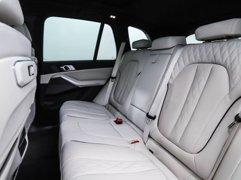 New 2026 BMW X5 xDrive50e w/ Climate Comfort Package image 22